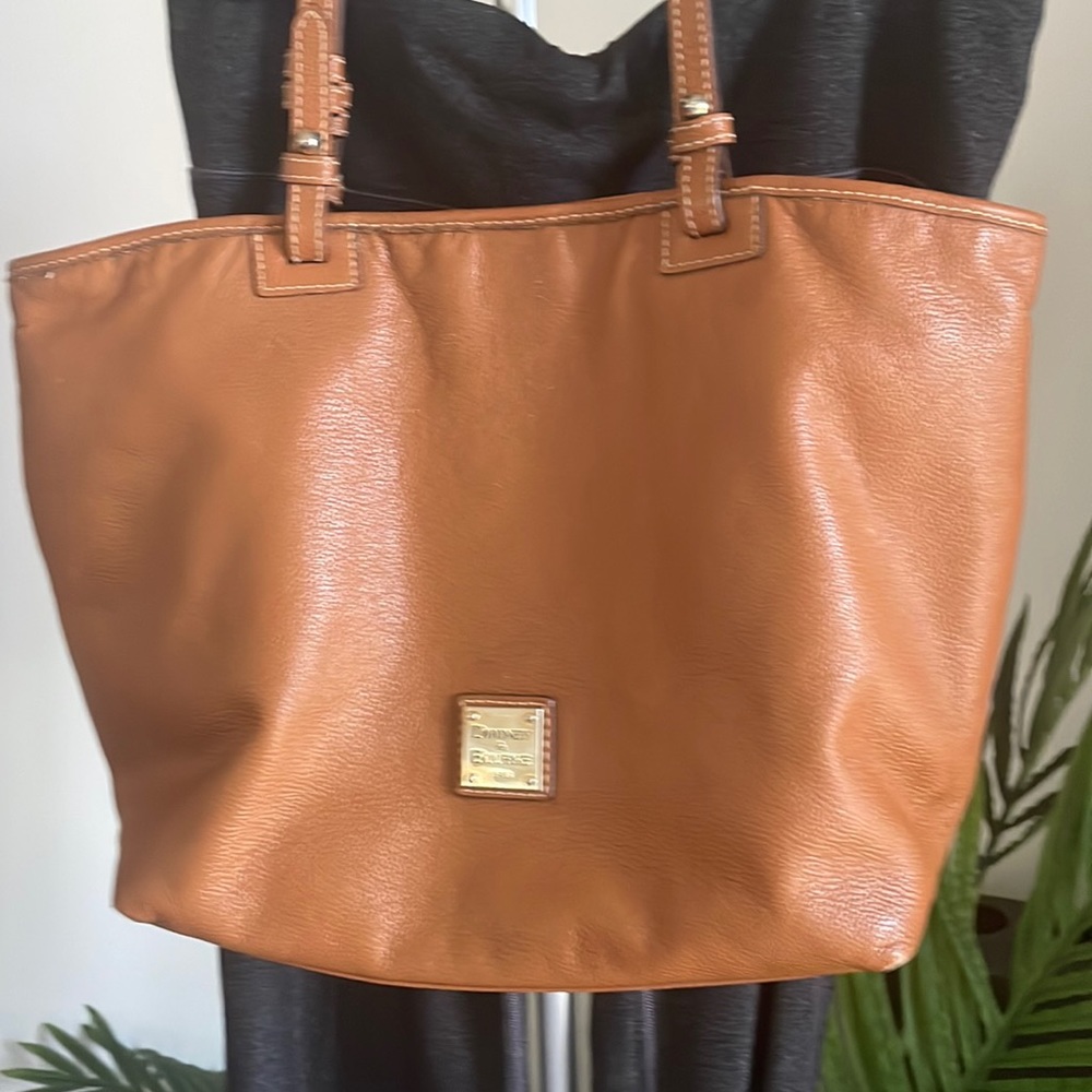 🌲 Dooney & Bourke shoulder bag